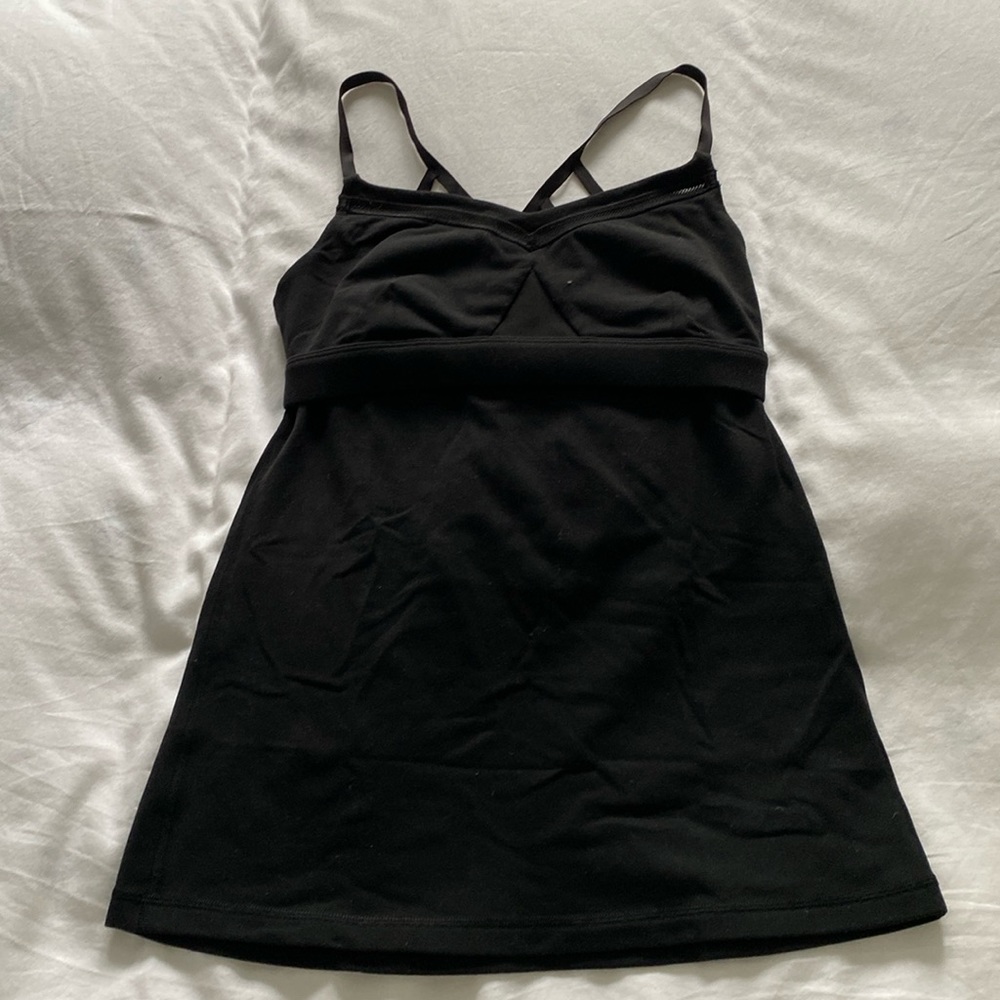 Lululemon bra top size 6